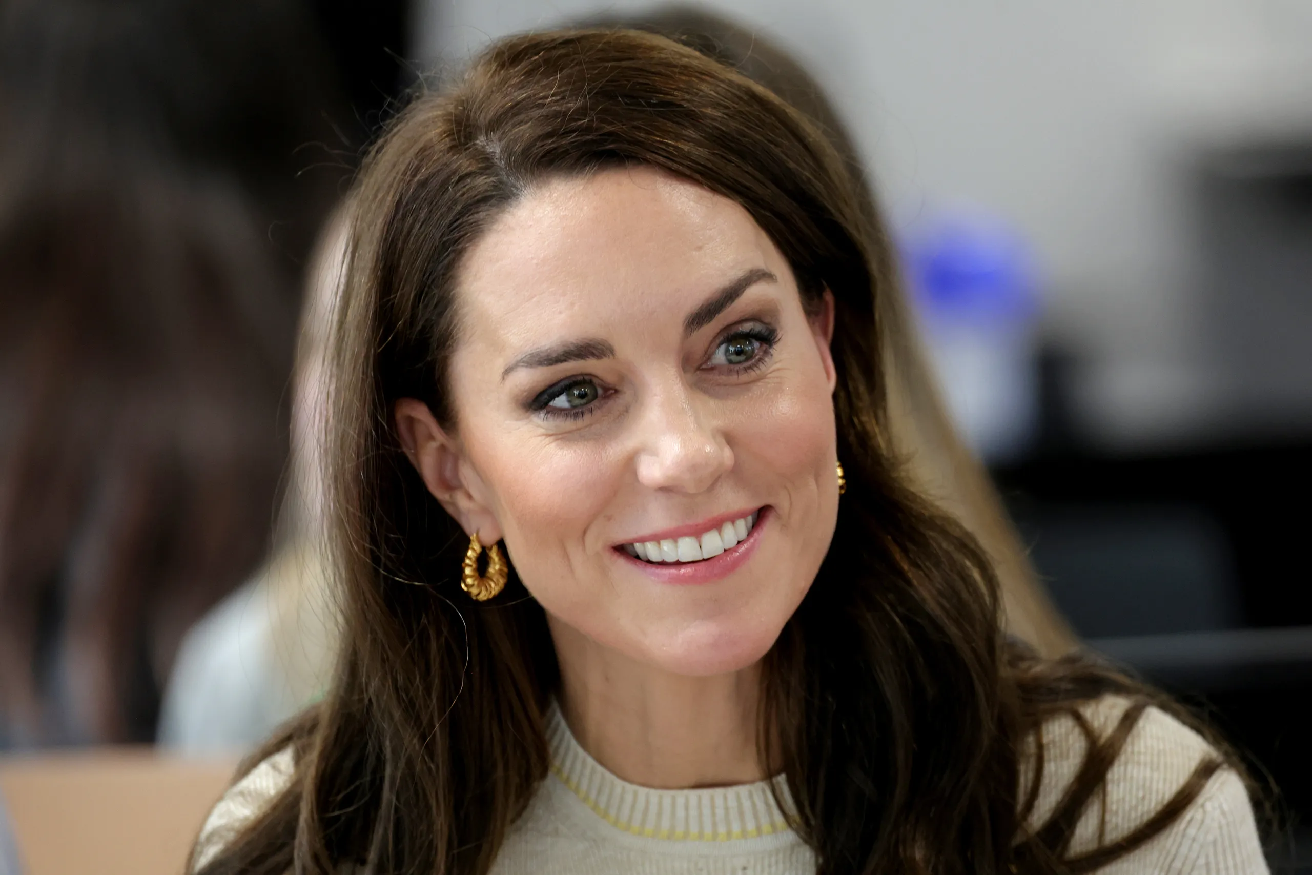Kate Middleton's recovery raises concerns within british royalty, says expert