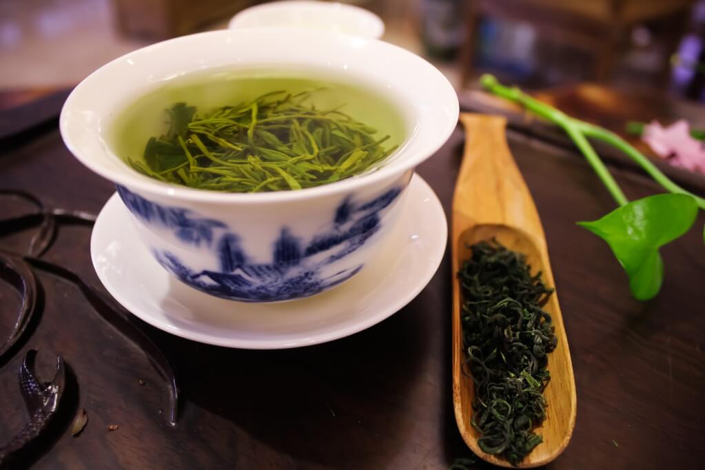 Green tea - its many effects and why it helps you lose weight