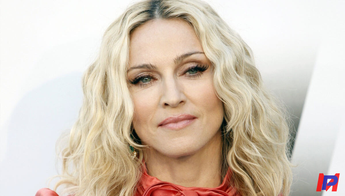 Madonna posted a set of nude photos