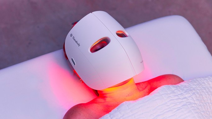 Experience the Future of Beauty with FDA-Cleared LED Therapy and Vibration Technology for Flawless Skin